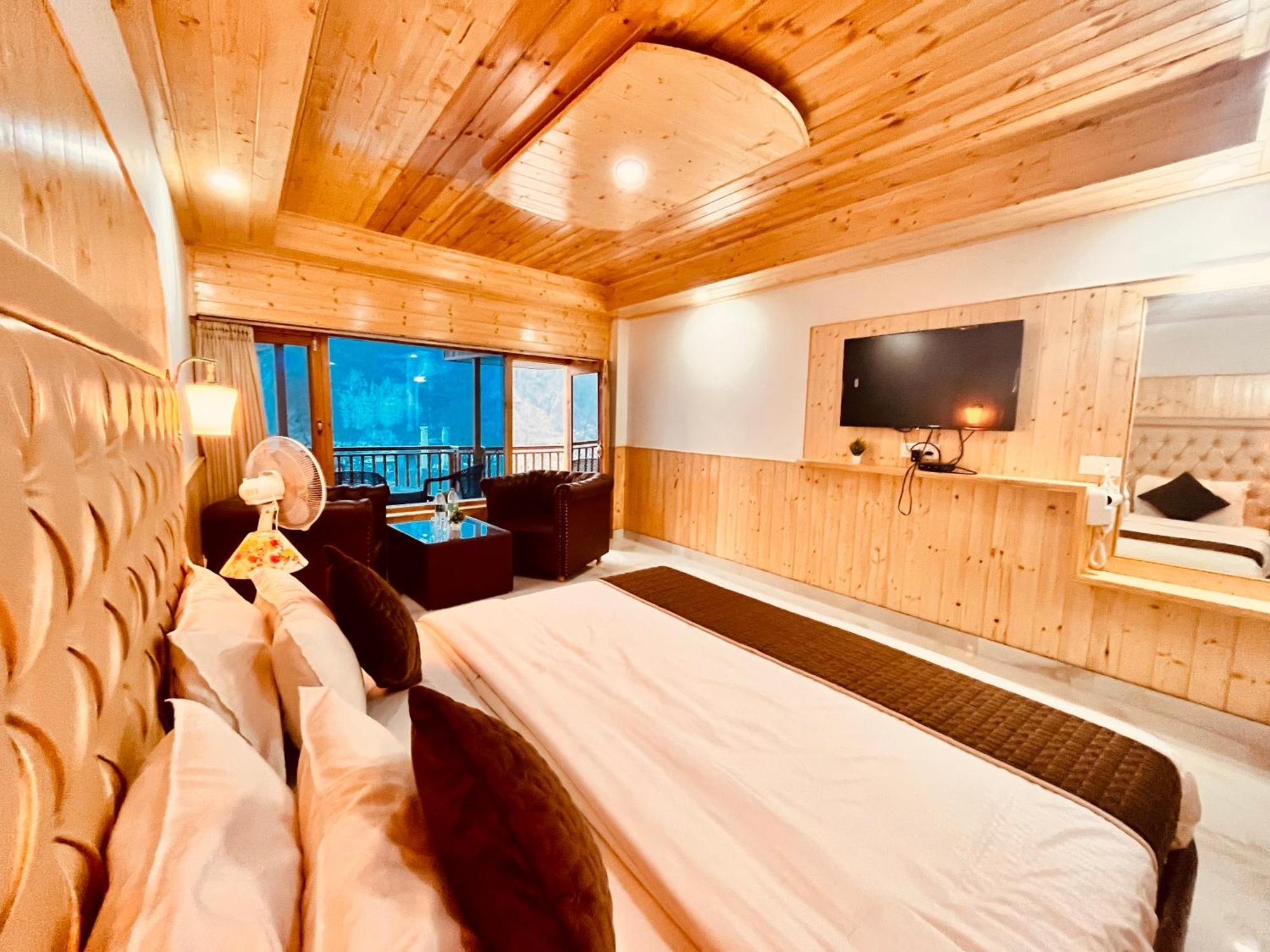 Himalayan Village Resort, Manali Exterior photo