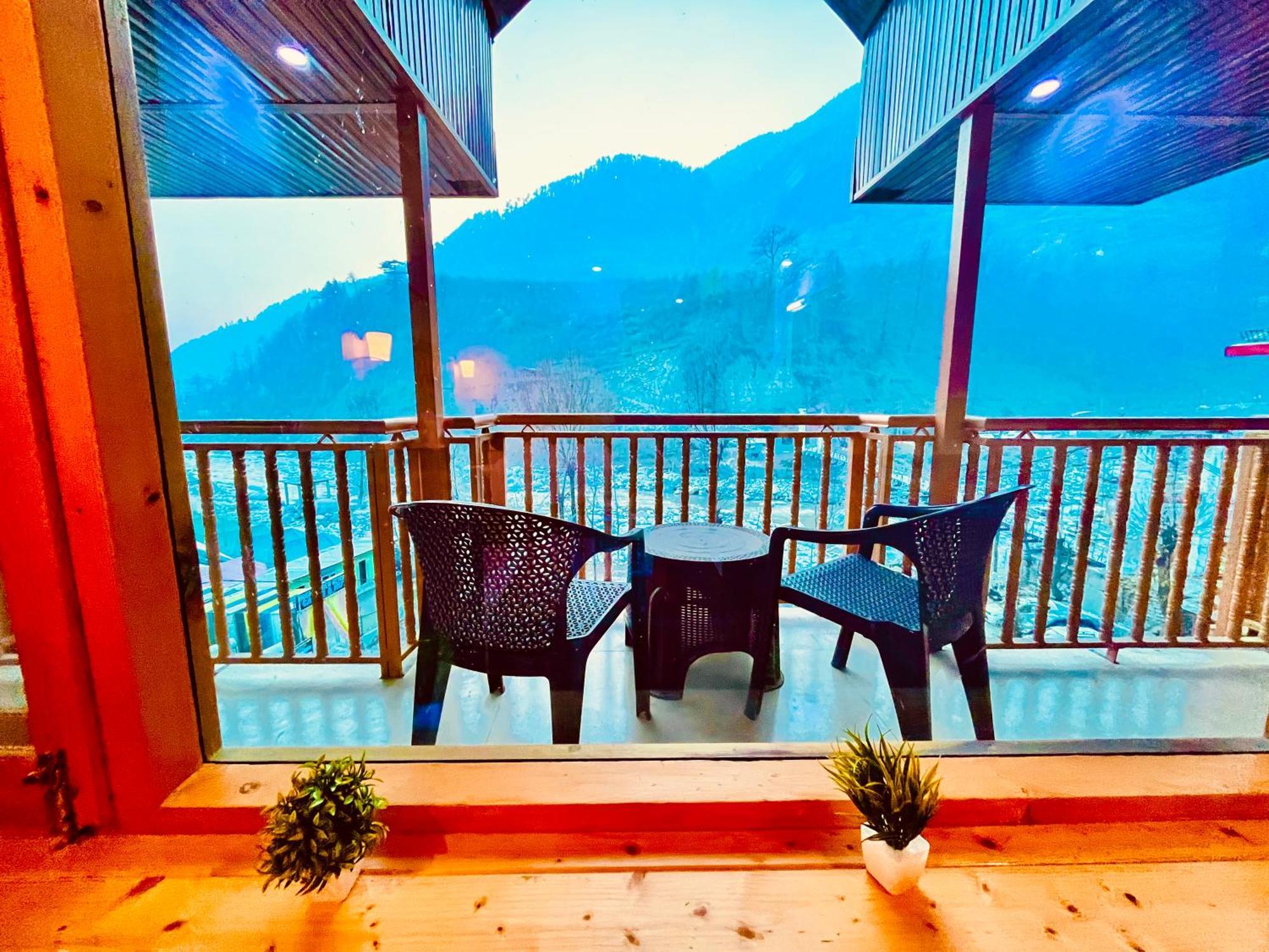 Himalayan Village Resort, Manali Exterior photo