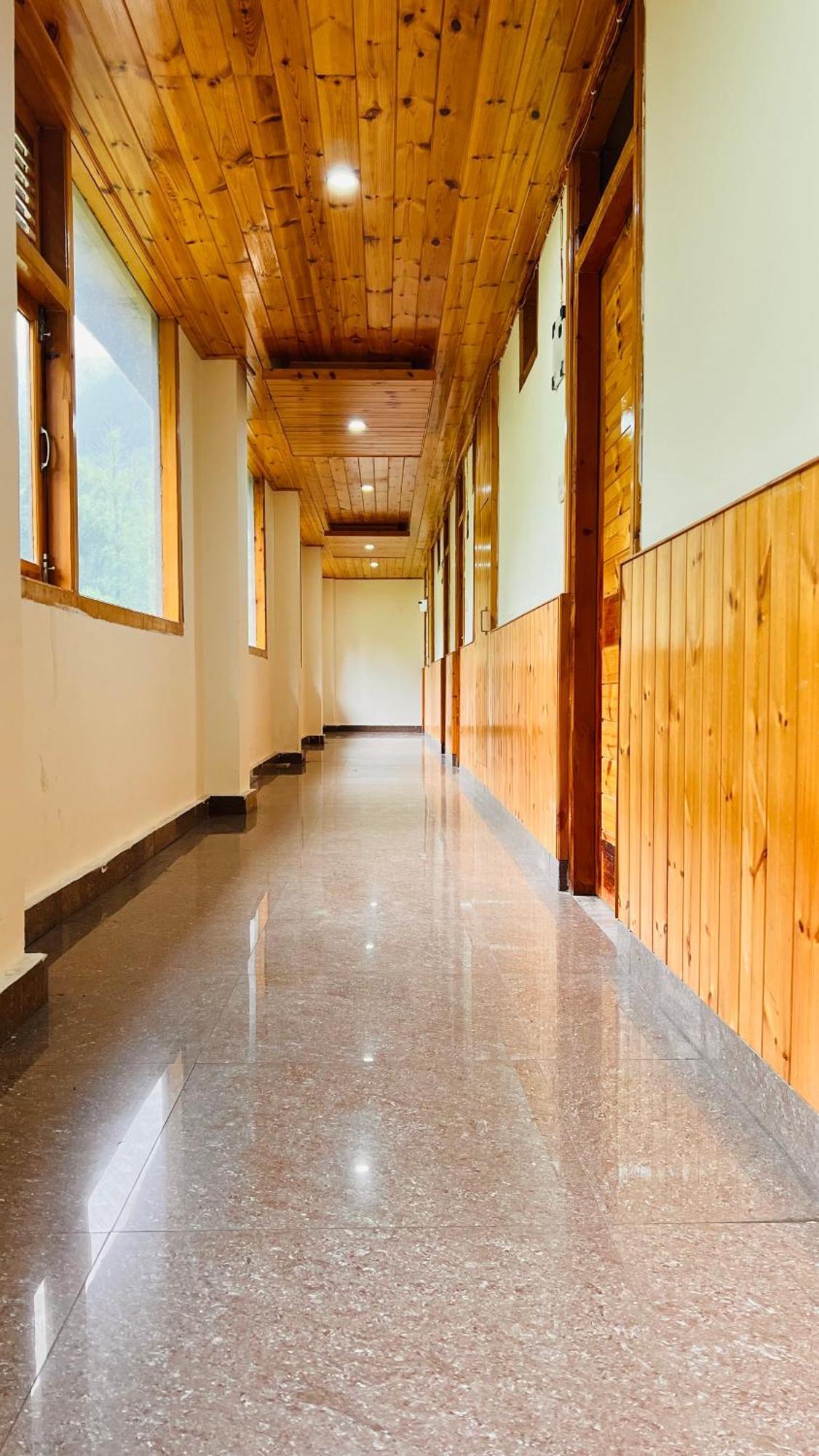 Himalayan Village Resort, Manali Exterior photo